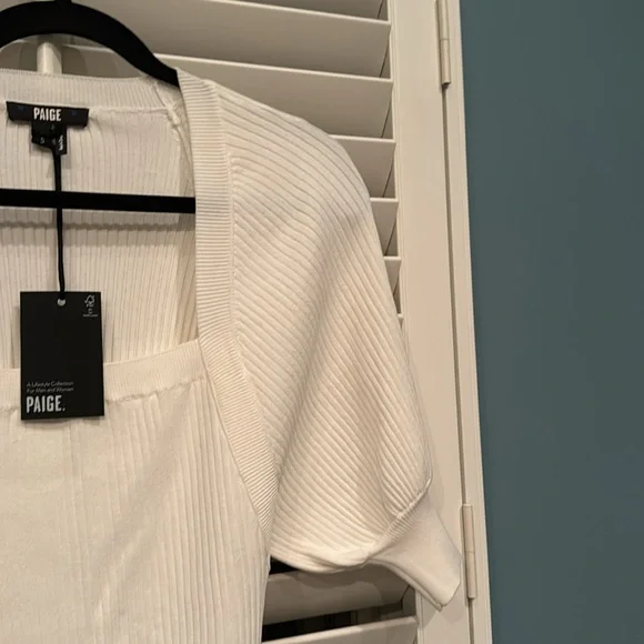 Paige top - Never worn - Picture 3 of 6